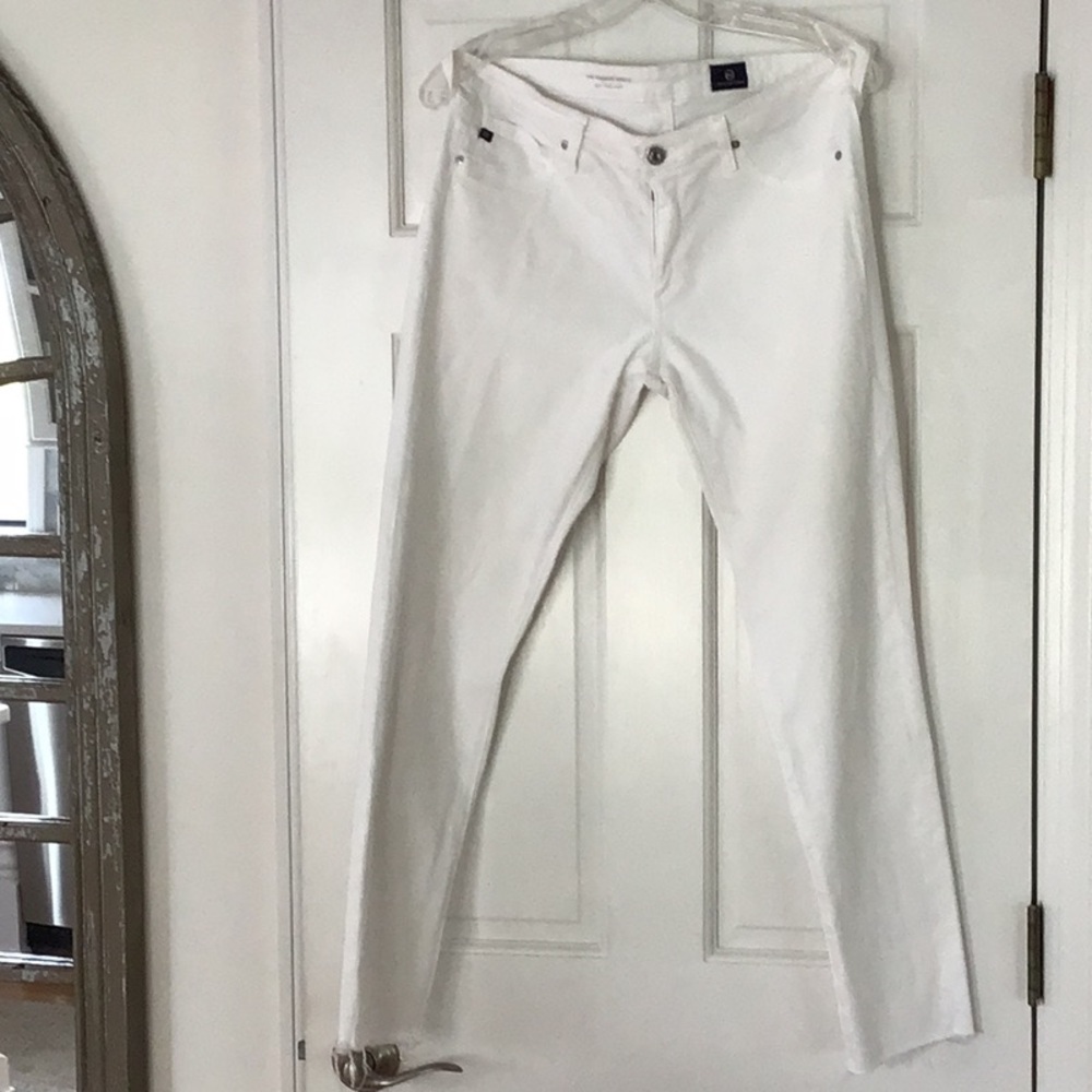 White Woman”s  Jeans - Super skinny ankle.
